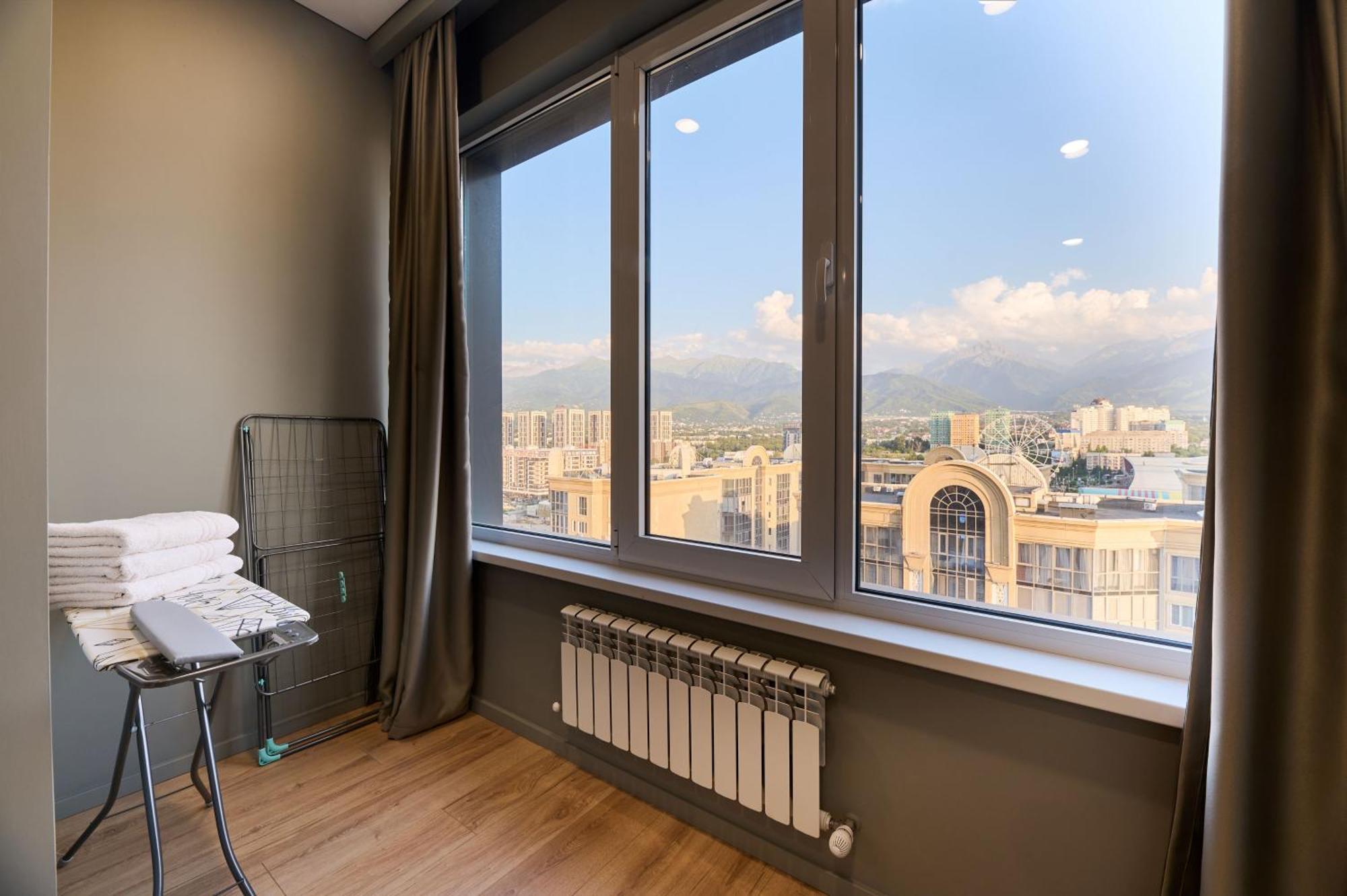 Five Business-Class Rooms In R-House Near Mega Center Алмати Екстер'єр фото