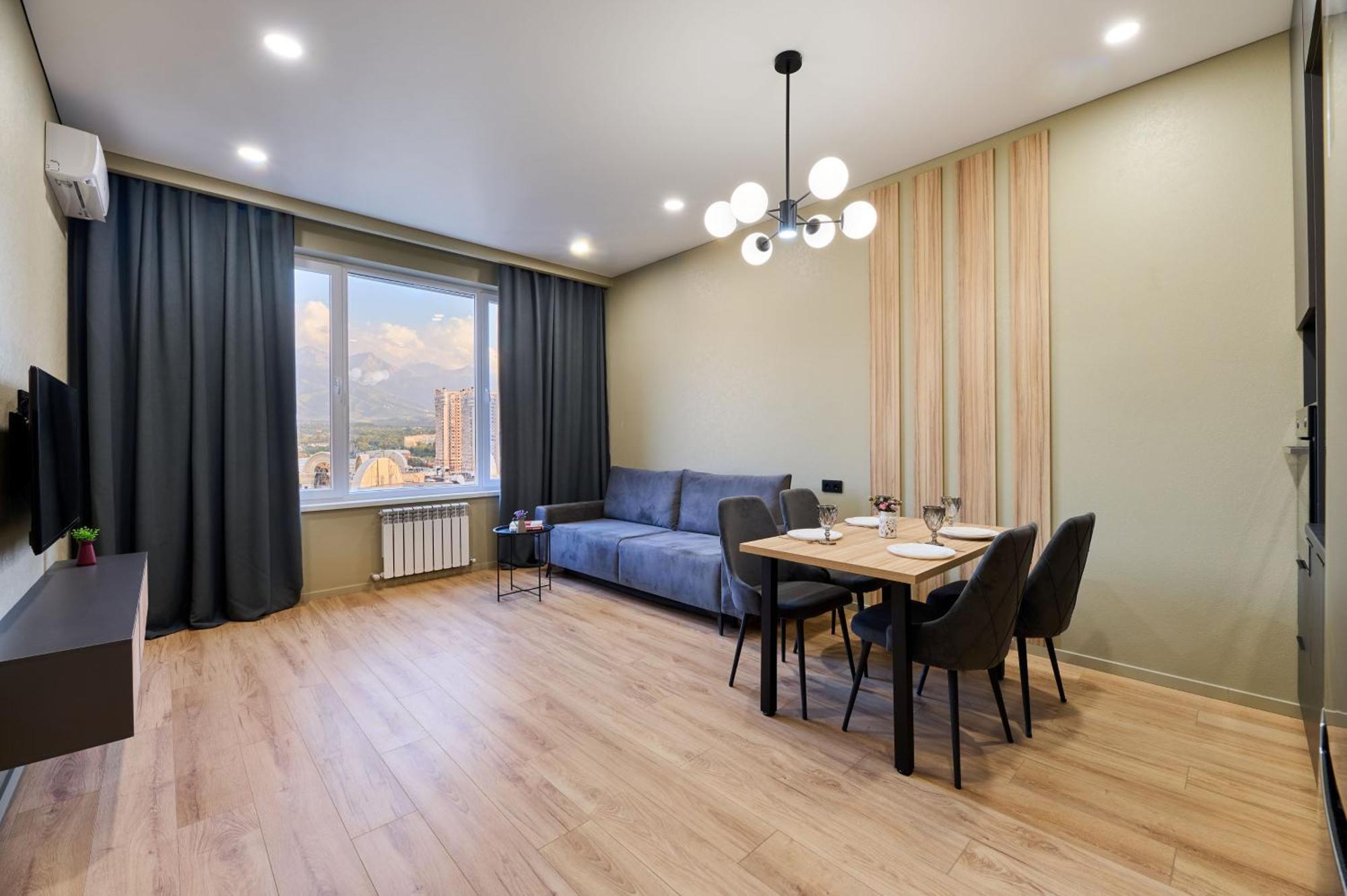 Five Business-Class Rooms In R-House Near Mega Center Алмати Екстер'єр фото